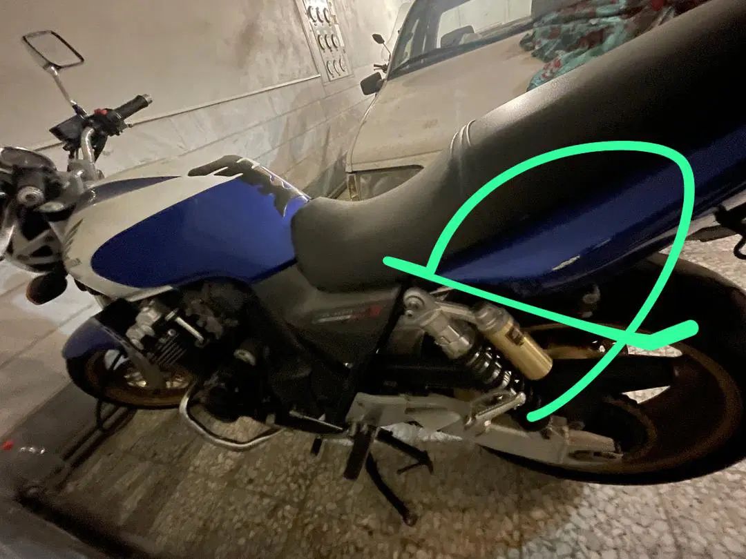 CB400 2005 سند دار|موتورسیکلت|تهران, قیام|دیوار