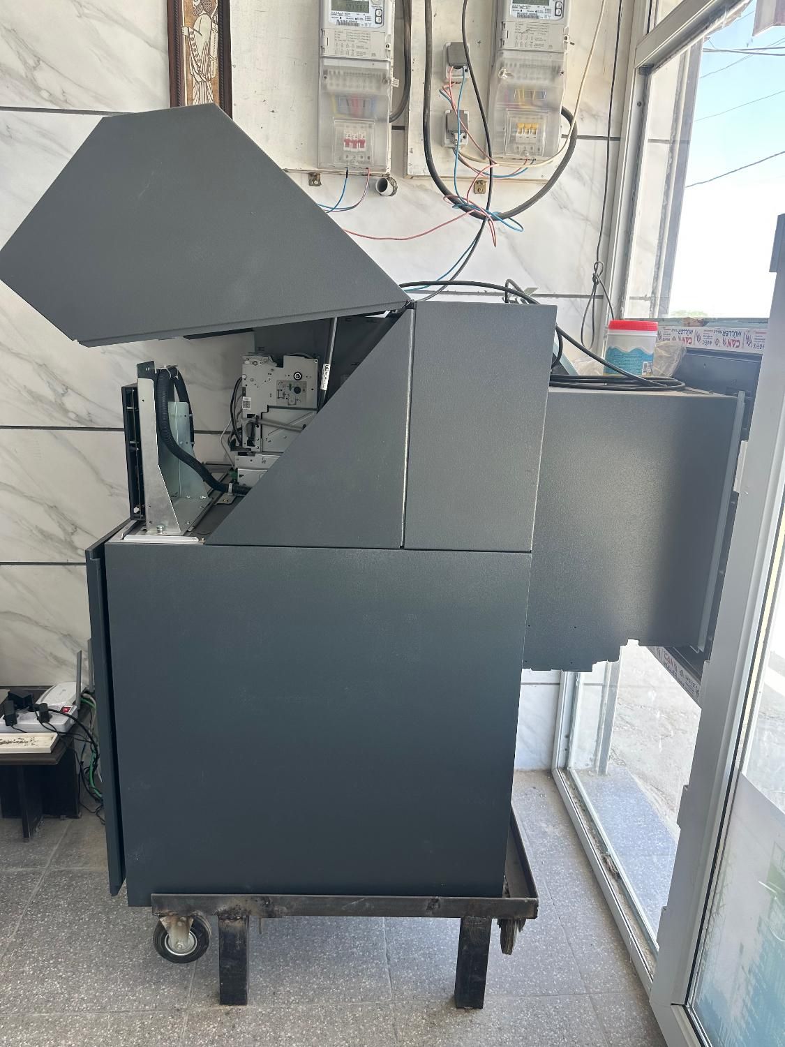 دستگاه عابر بانک ATM|فروشگاه و مغازه|شیراز, معالی‌آباد|دیوار