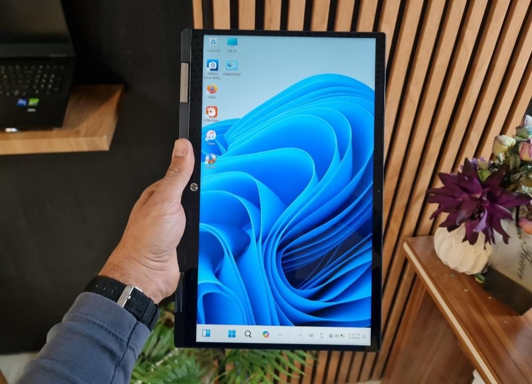 لپتاپ hp نسل سیزده تاچ چرخشی ram 32G|رایانه همراه|شیراز, فرگاز|دیوار