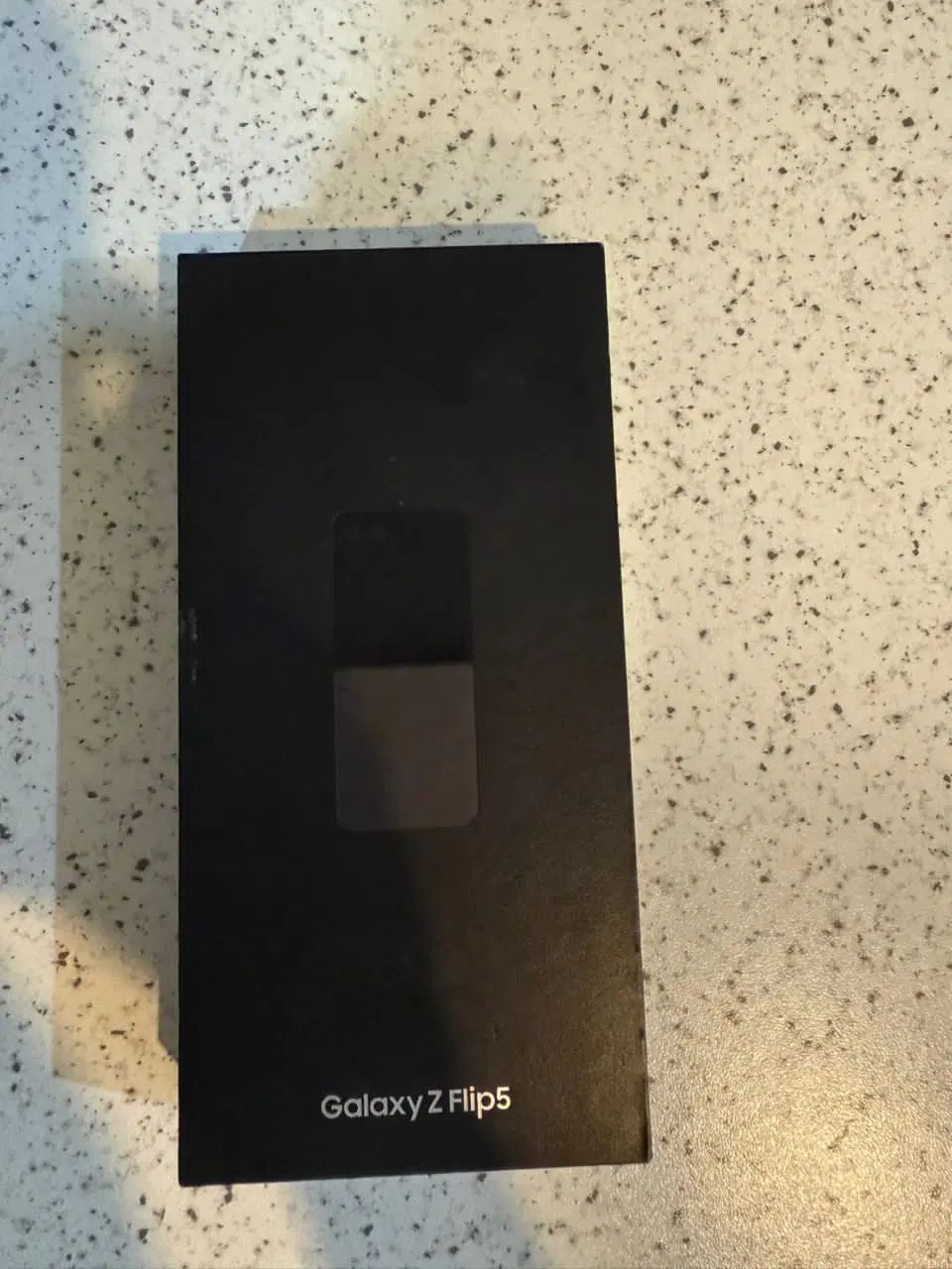 سامسونگ Galaxy Z Flip5 با حافظهٔ ۵۱۲ گیگابایت|موبایل|تهران, اقدسیه|دیوار