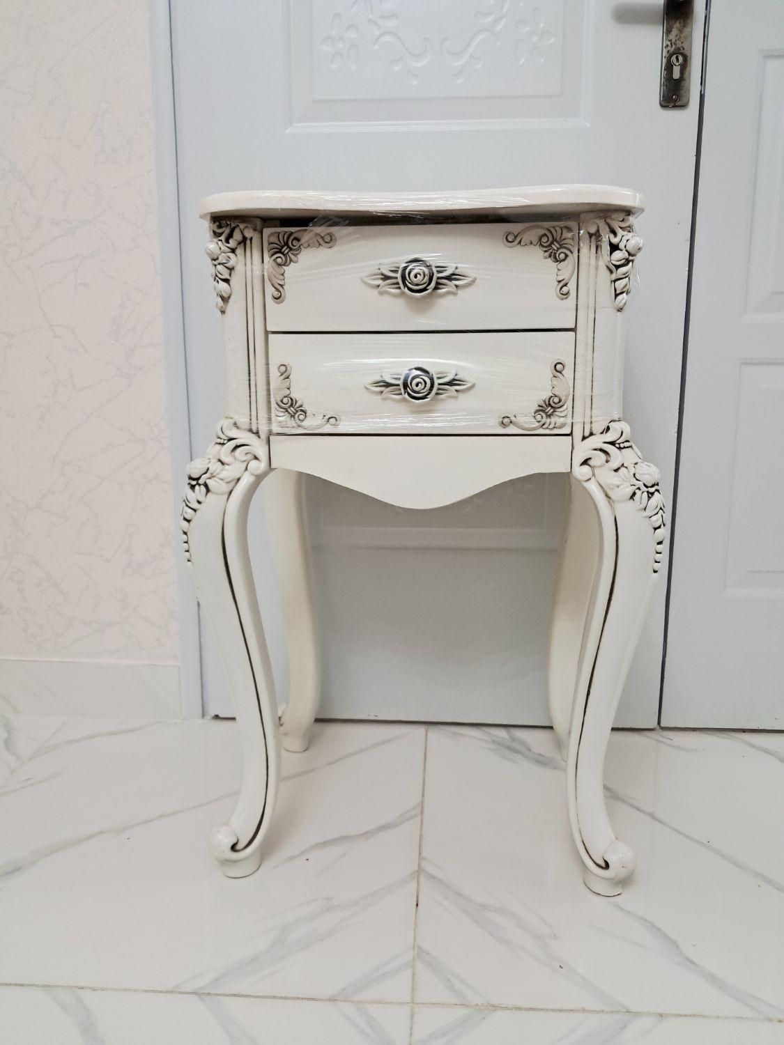 ۲ عدد میز تلفن چوبی نو|میز تلفن|اردبیل, |دیوار