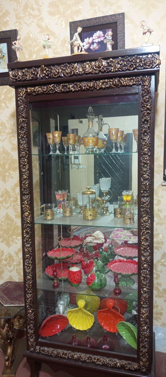 آیینه و شمعدان بوفه در حد نو|بوفه، ویترین، کنسول|زاهدان, |دیوار