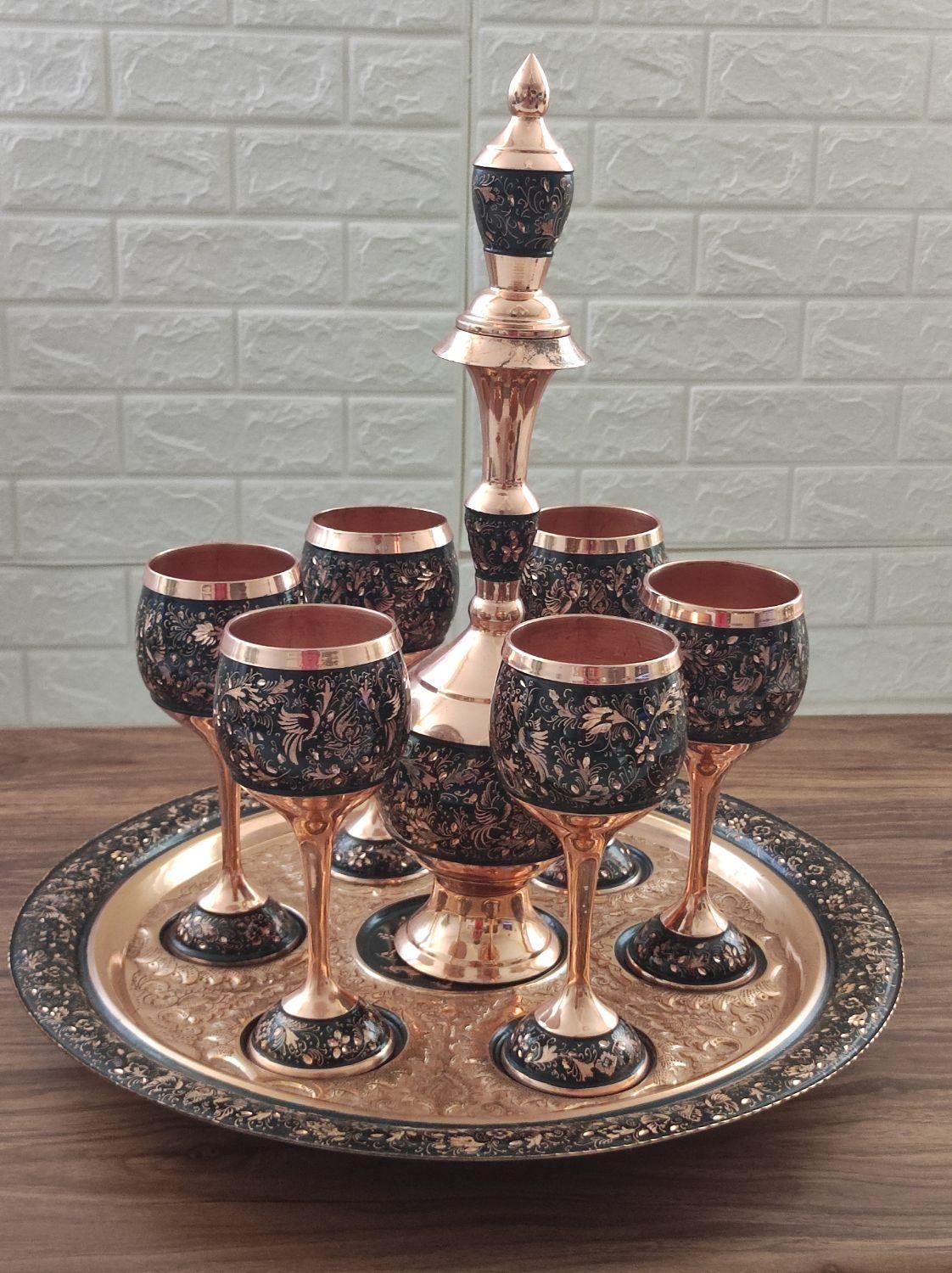 ست ظروف مسی شش جام و سینی و تنگ|صنایع دستی و سایر لوازم تزئینی|شاهین‌شهر, عطار|دیوار