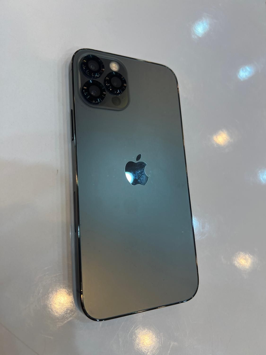اپل iPhone 12 Pro با حافظهٔ ۲۵۶ گیگابایت|موبایل|مشهد, ایثارگران|دیوار