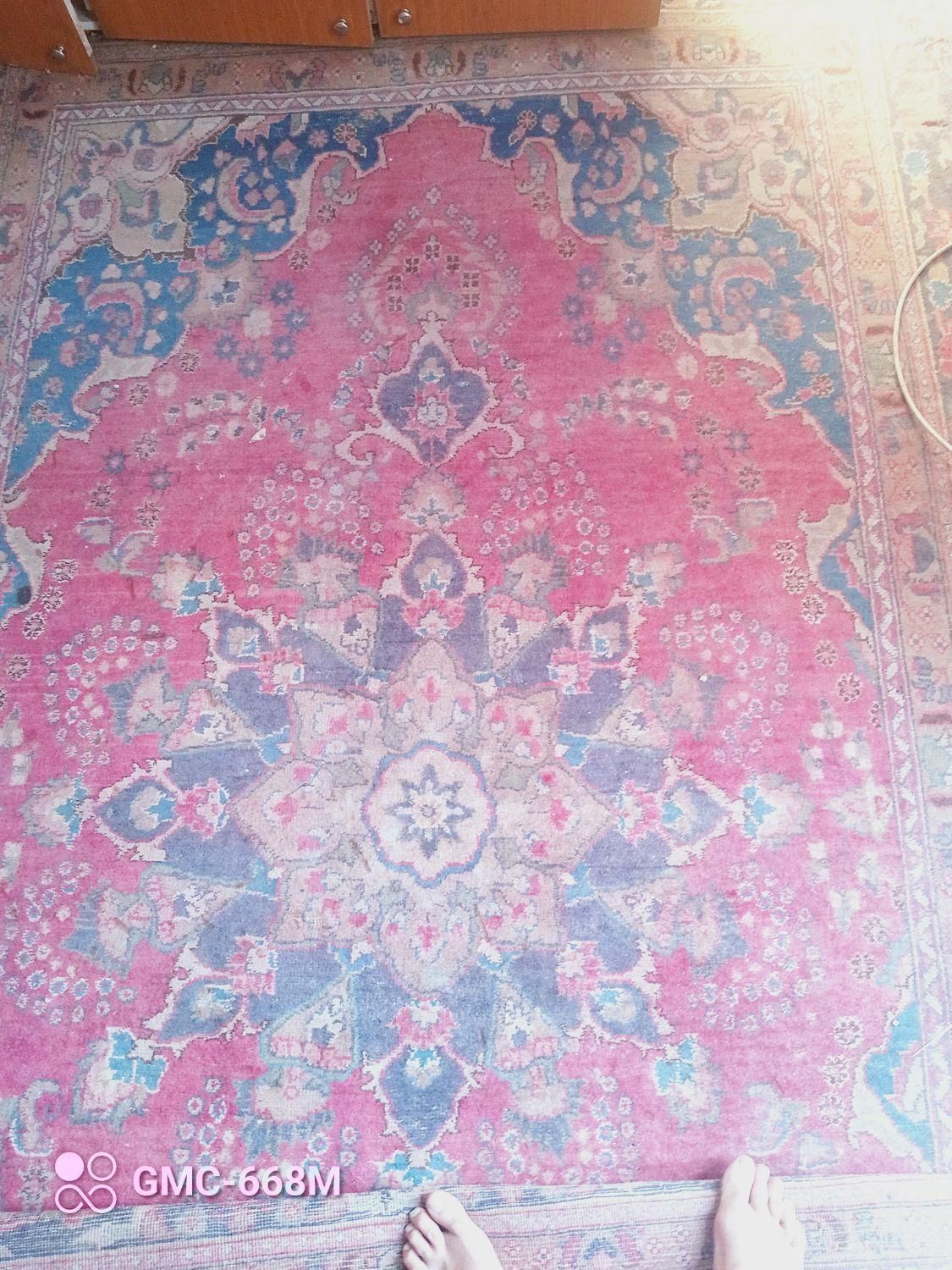 یک تخته فرش دستباف قدیمی تقریباصدساله|فرش|ری, |دیوار