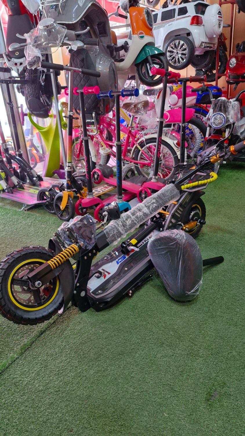 اسکوتر بچه|دوچرخه، اسکیت، اسکوتر|رشت, فلسطین|دیوار