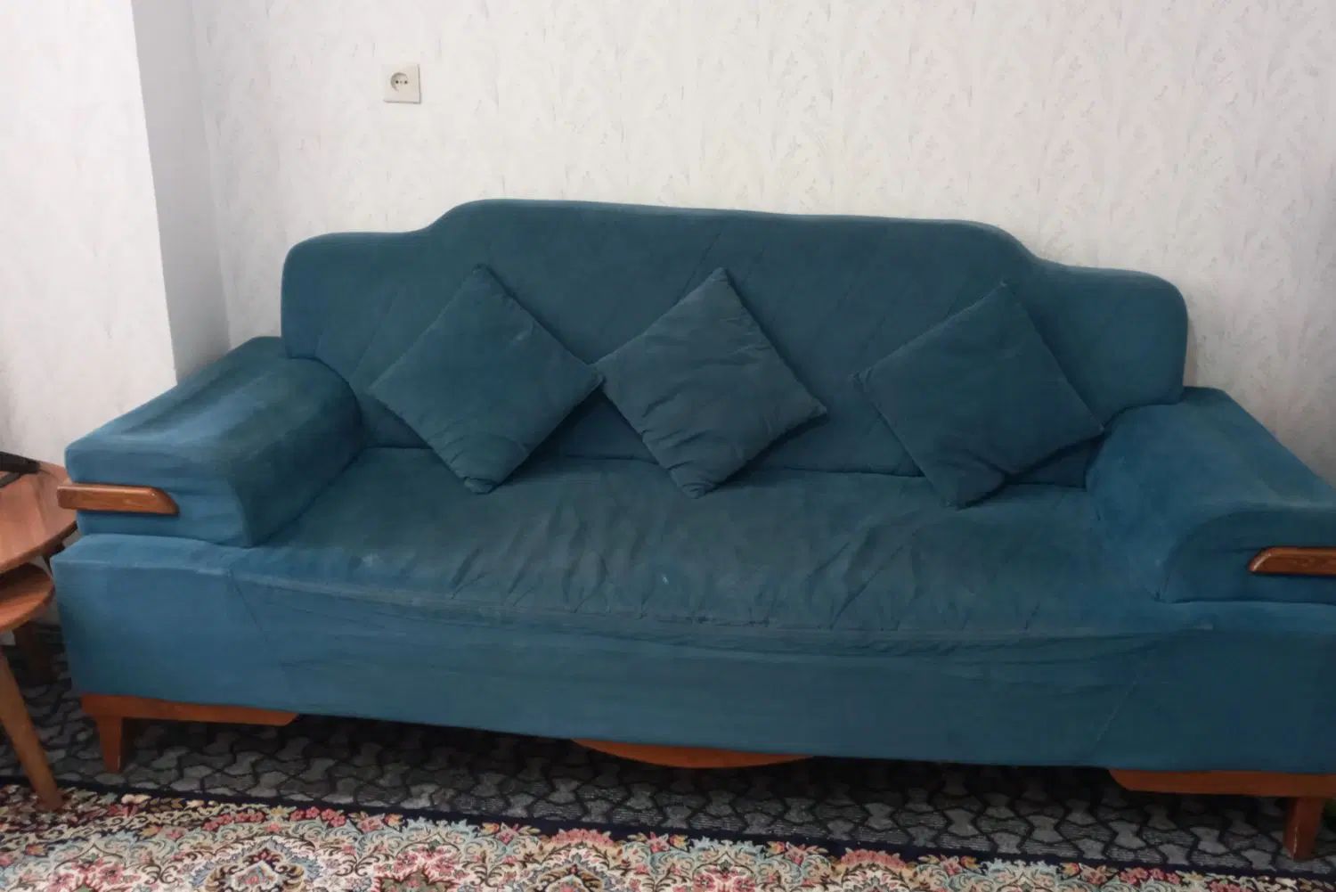 مبل هفت نفره راحتی|مبلمان خانگی و میز عسلی|اصفهان, فرح آباد|دیوار