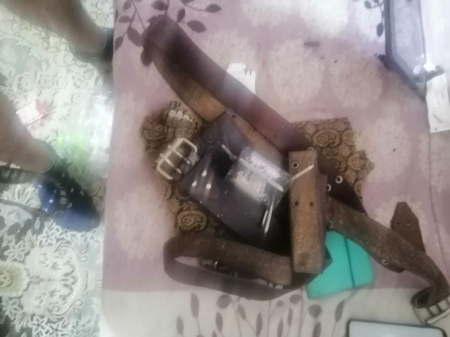 هیکلی علامت چرم اصلی قدیمی خیلی قدیمی اصل|کیف، کفش، کمربند|تهران, جوادیه|دیوار