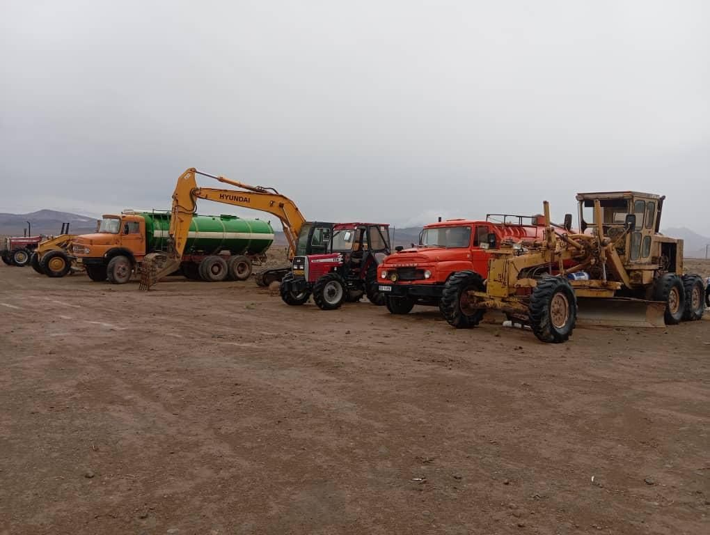 پیمانکاری راهسازی (گریدر غلطک آبپاش)|خدمات حمل و نقل|کاشان, کارگر|دیوار