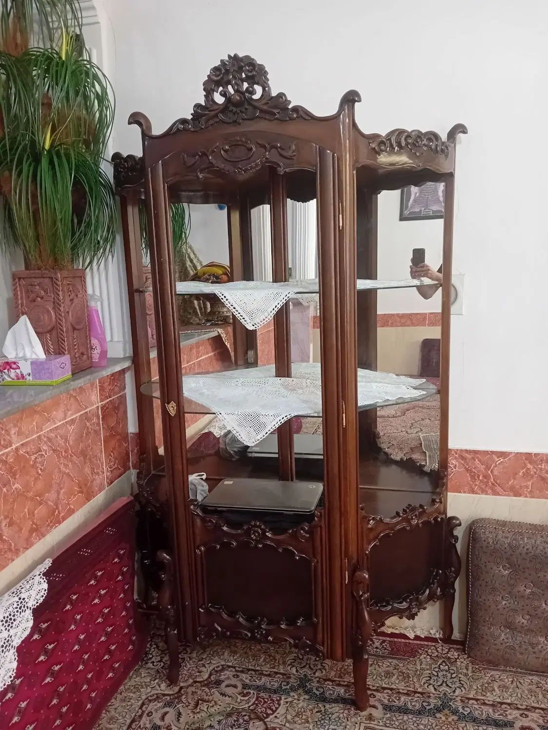 بوفه و سرسیلندر معرق کاری شده روغنی به دلیل نبودجا|بوفه، ویترین، کنسول|سبزوار, جهاد کشاورزی|دیوار