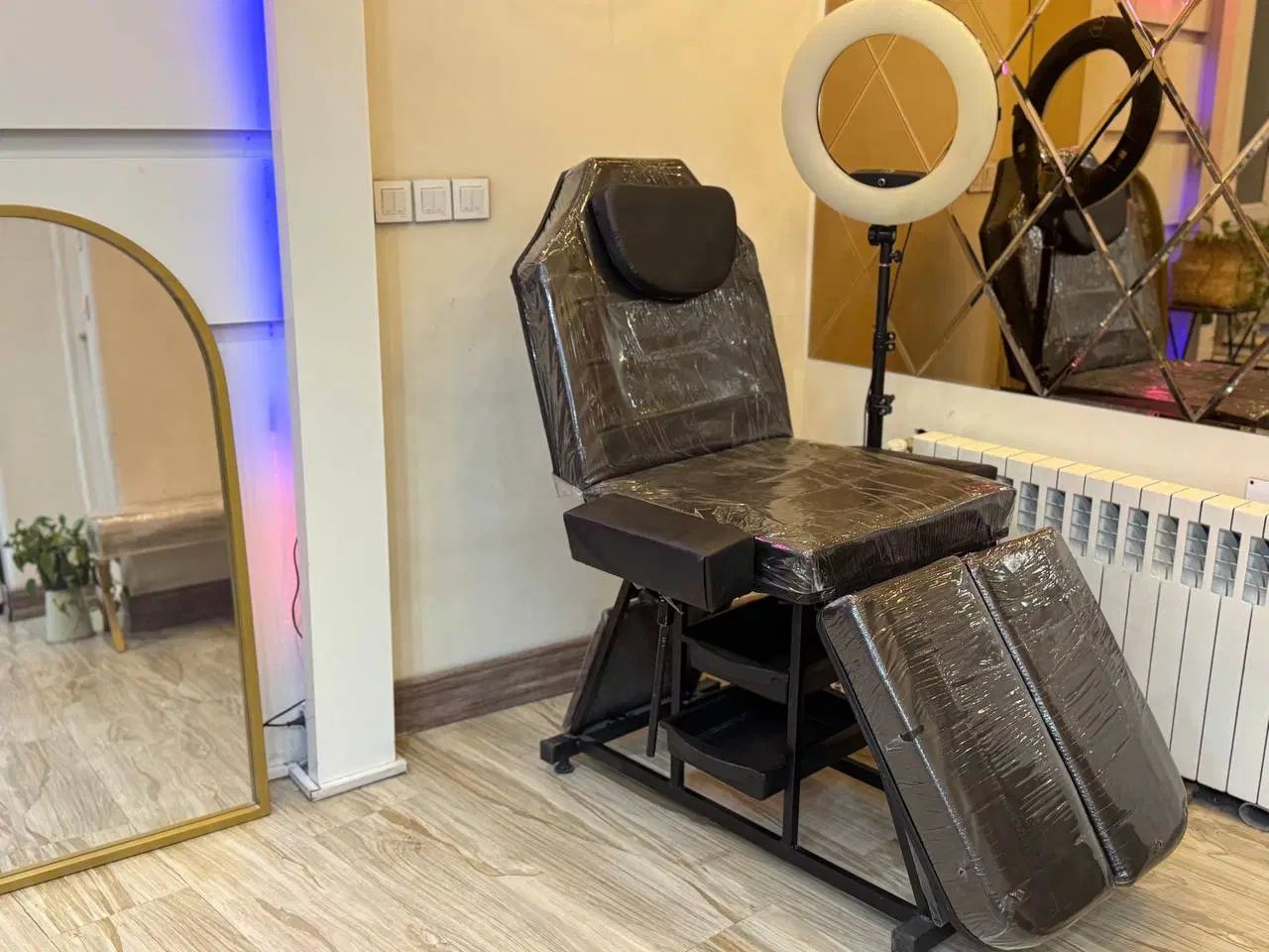 اجاره اداری ۱ متری در تهرانسر مرکزی|اجارهٔ دفتر کار، اتاق اداری، مطب|تهران, تهرانسر مرکزی|دیوار