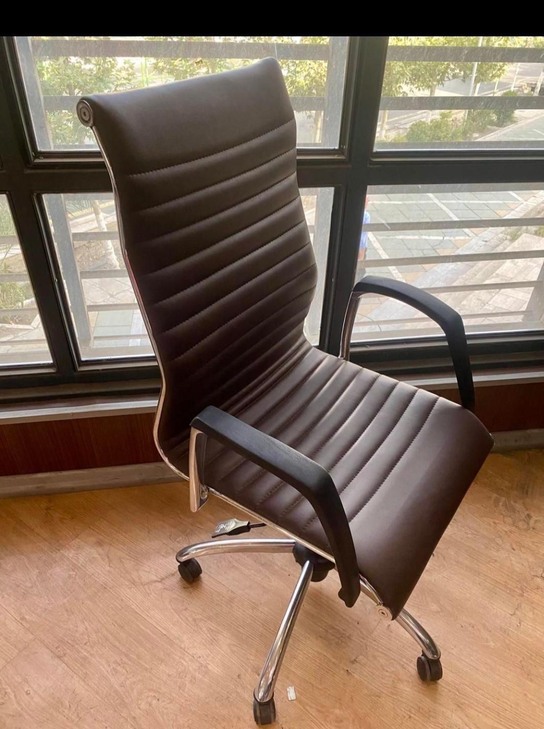 صندلی اداری مارک لیو|مبلمان اداری|مشهد, طلاب|دیوار