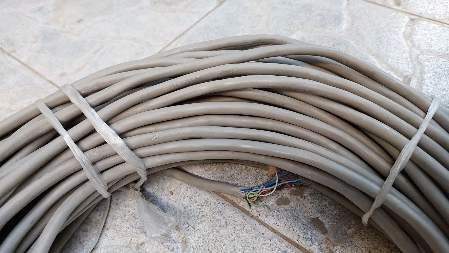 کابل ۱۸ رشته(مسی) تلفن|تلفن رومیزی|اصفهان, جلفا|دیوار