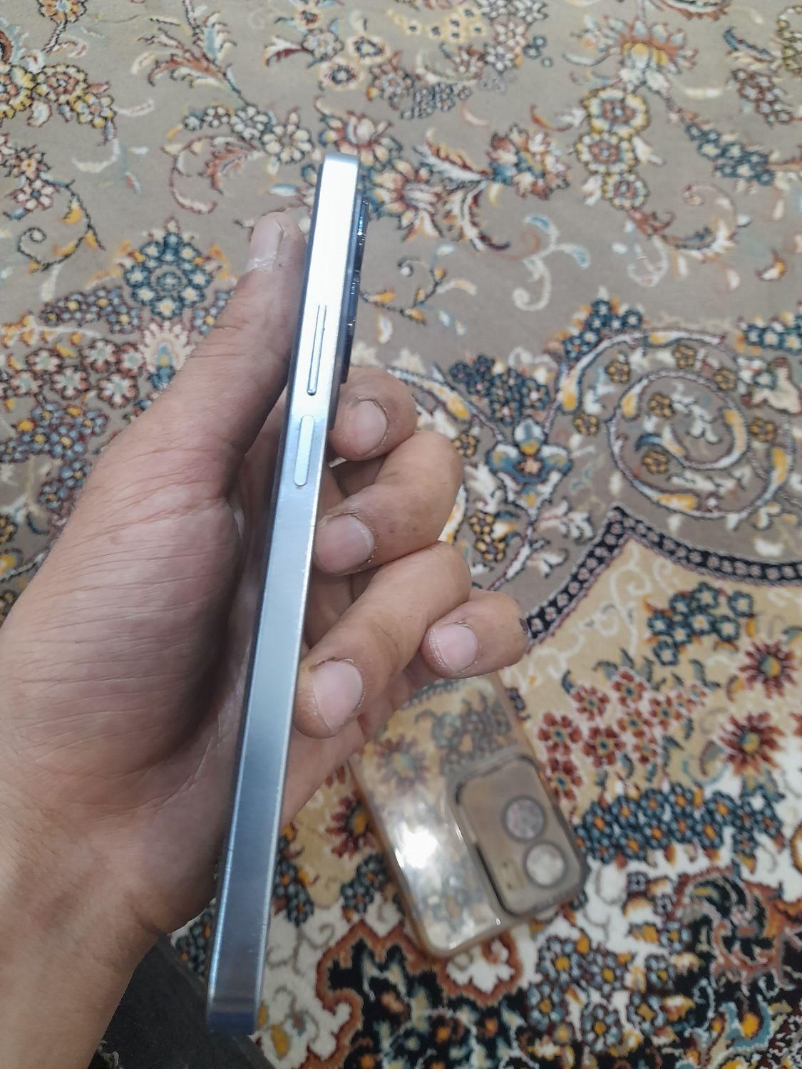 آنر با حافظهٔ ۲۵۶ گیگابایت|موبایل|الیگودرز, |دیوار
