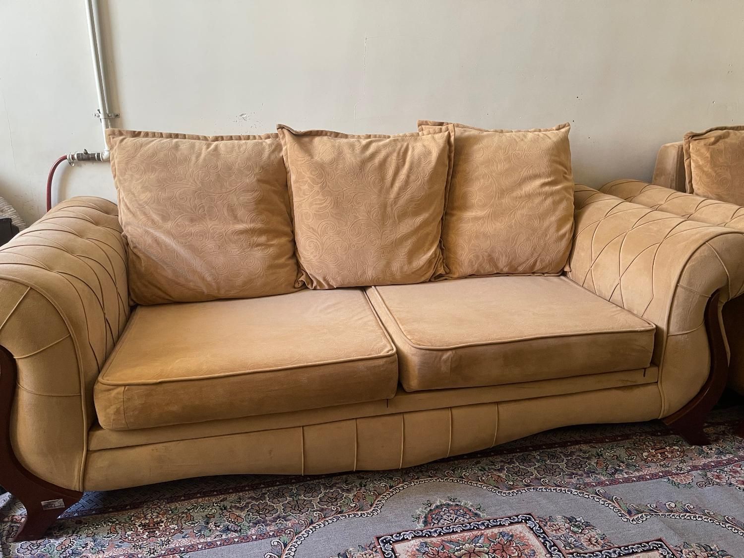 مبل ۷نفره با گل میز ومیز رایگان بدون تو رفتگی زدگی|مبلمان خانگی و میز عسلی|شیراز, فرهنگیان|دیوار