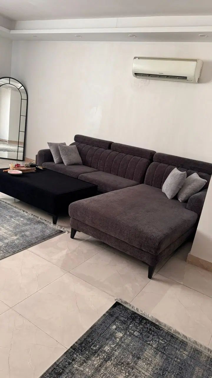 مبل هفت نفره تخت خواب شو|مبلمان خانگی و میز عسلی|رشت, دروازه لاکان|دیوار