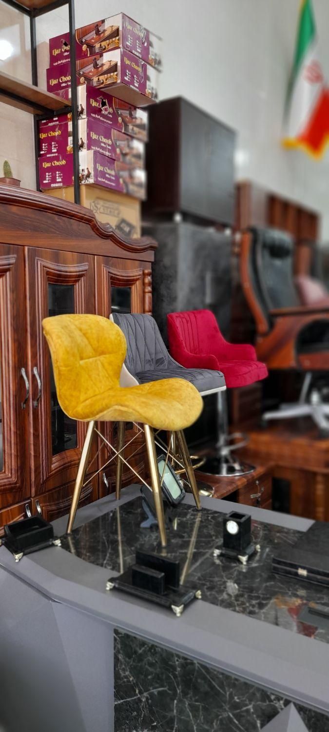 چهار پایه فلزی.صندلی اوپن. صندلی جکدار|صندلی و نیمکت|ماهدشت, |دیوار