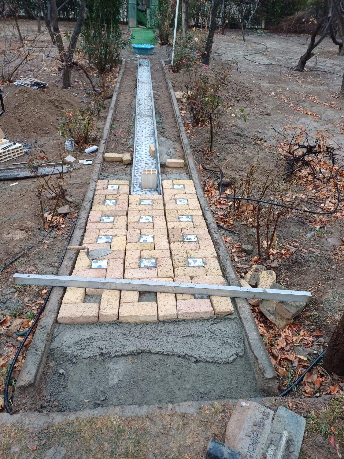 کاشی کاری وسرامیک کاری لوله کشی رفع نم|خدمات پیشه و مهارت|فردیس, فردیس|دیوار