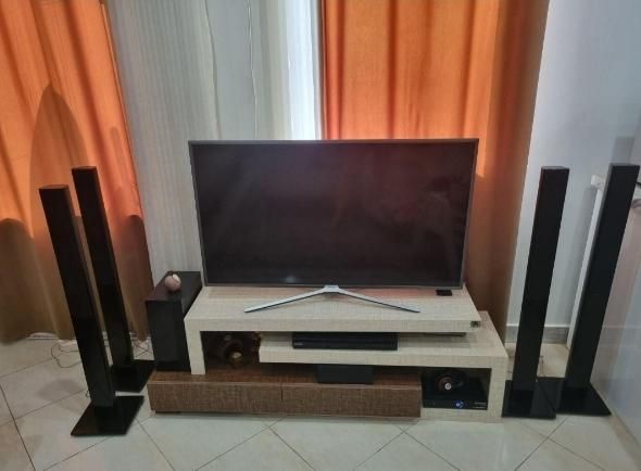 ۴۸اینچ ال ای دی samsung|تلویزیون و پروژکتور|تبریز, |دیوار