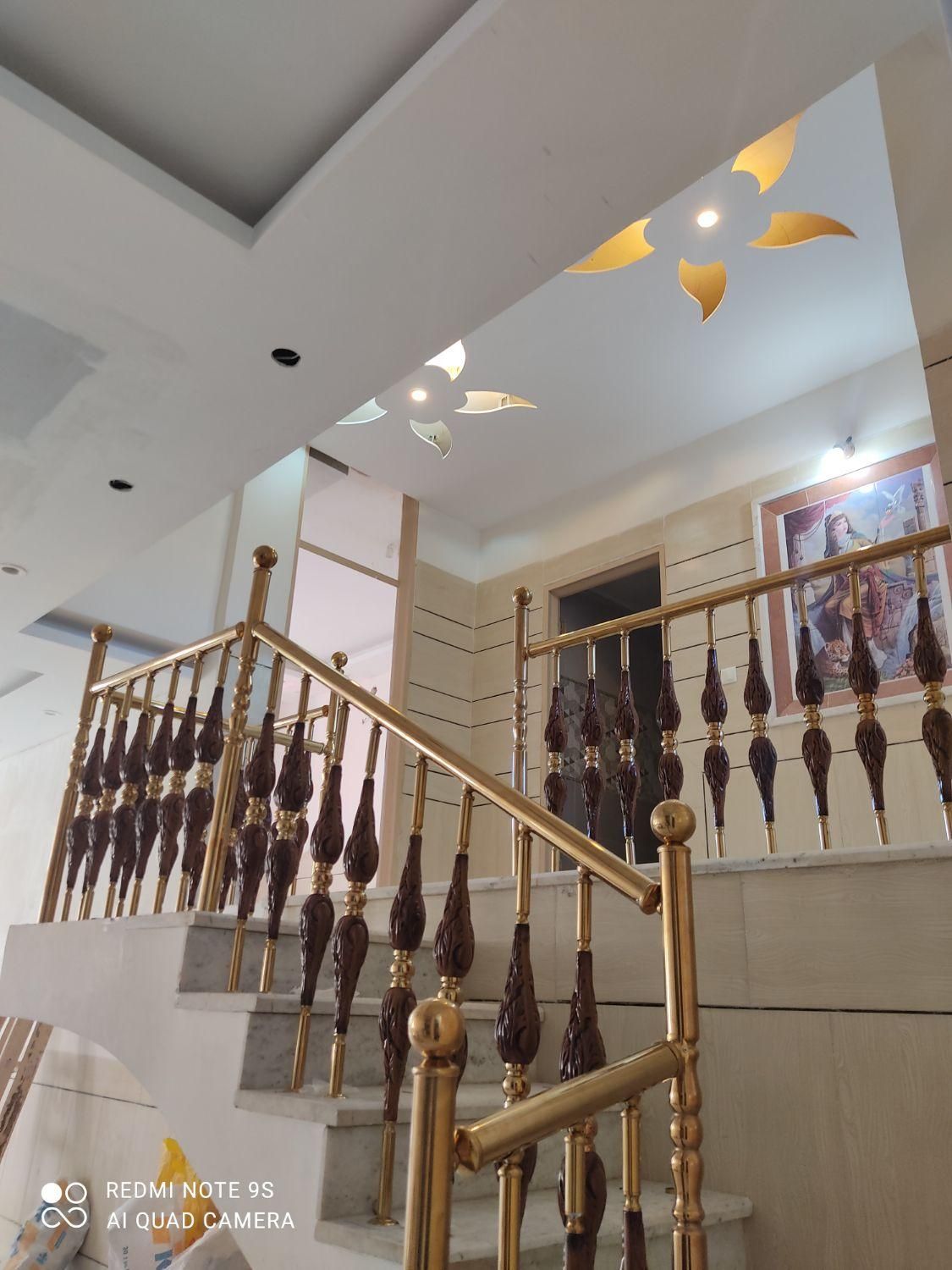 نرده استیل نرده فلزی حفاظ‌ گوزنی دیوار حفاظ تراس|خدمات پیشه و مهارت|بروجن, |دیوار