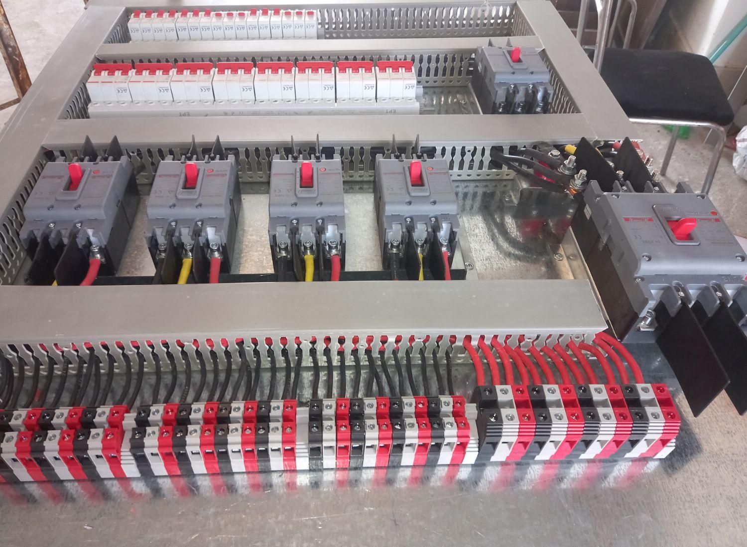 برقکار برق صنعتی/اینورتر / Plc /تابلو برق/ بالابر|خدمات پیشه و مهارت|قم, آزادگان|دیوار