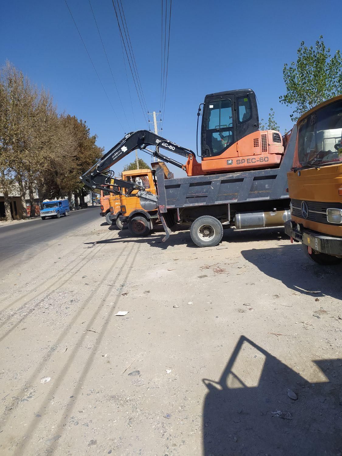 اجاره بابکت حمل نخاله مینی بیل گودبرداری کل کرج|خدمات حمل و نقل|کرج, کمال‌شهر|دیوار