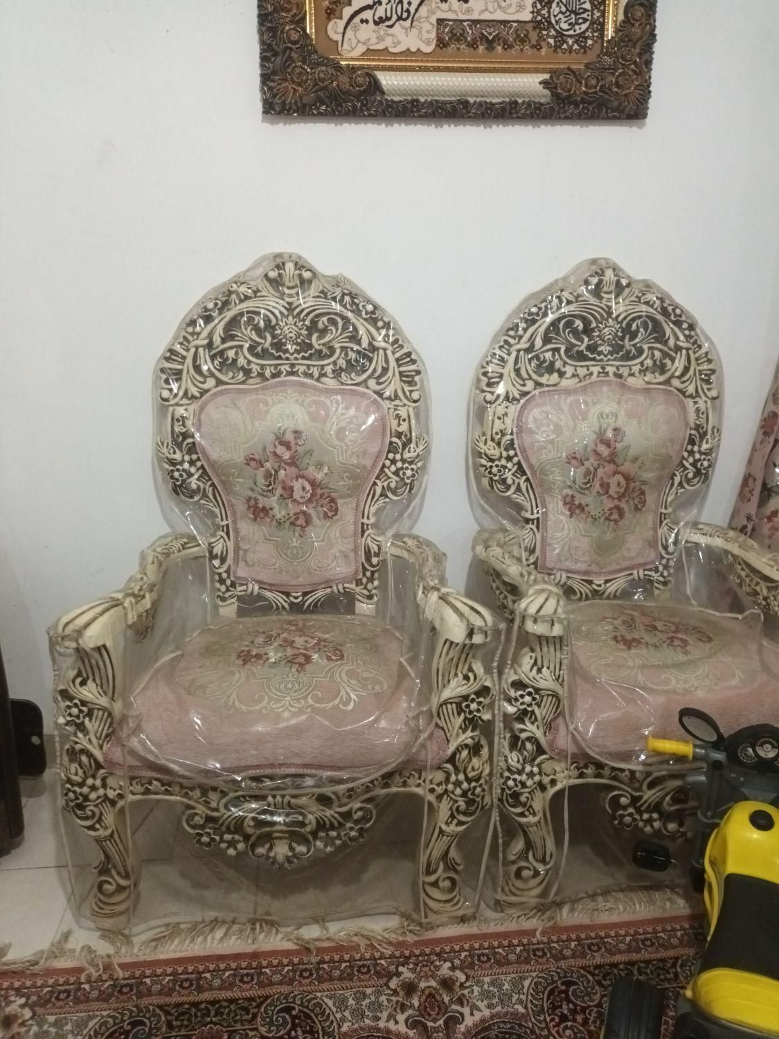 مبل ۷نفره بامیزوسط ودوتا عسلی سالم سالم|مبلمان خانگی و میز عسلی|خاوران, |دیوار