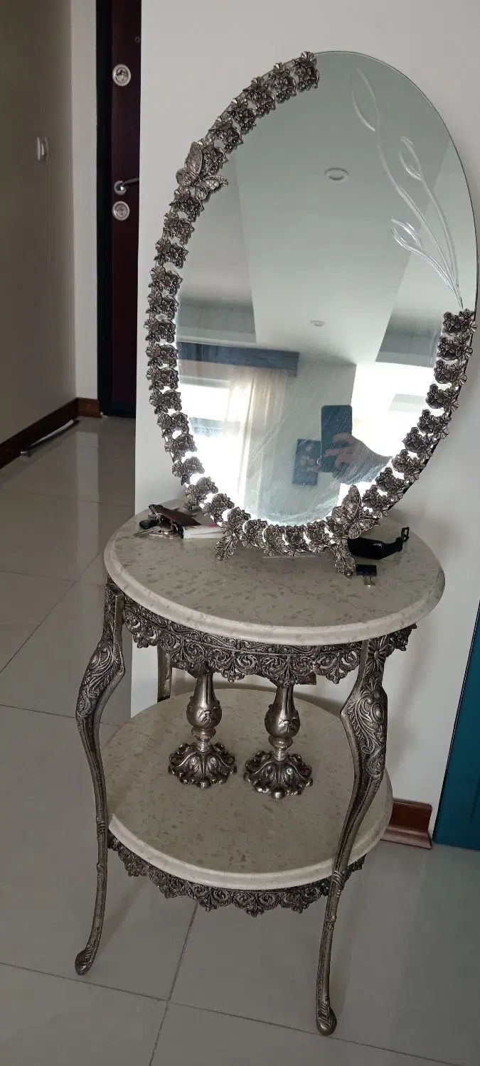 اینه و شمعدان|مبلمان خانگی و میز عسلی|کرج, گوهردشت|دیوار