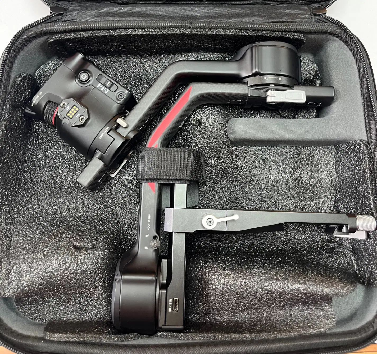 لرزشگیر دوربین DJI RS4 pro|دوربین عکاسی و فیلم‌برداری|کرج, گلشهر|دیوار