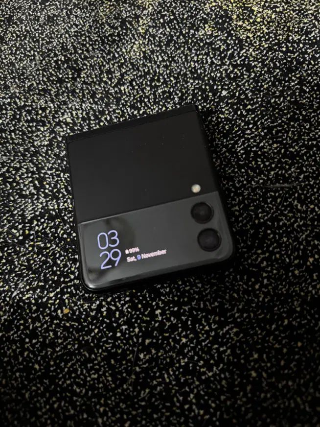 سامسونگ Galaxy Z Flip3 5G با حافظهٔ ۲۵۶ گیگابایت|موبایل|مشهد, هفت تیر (آب و برق)|دیوار