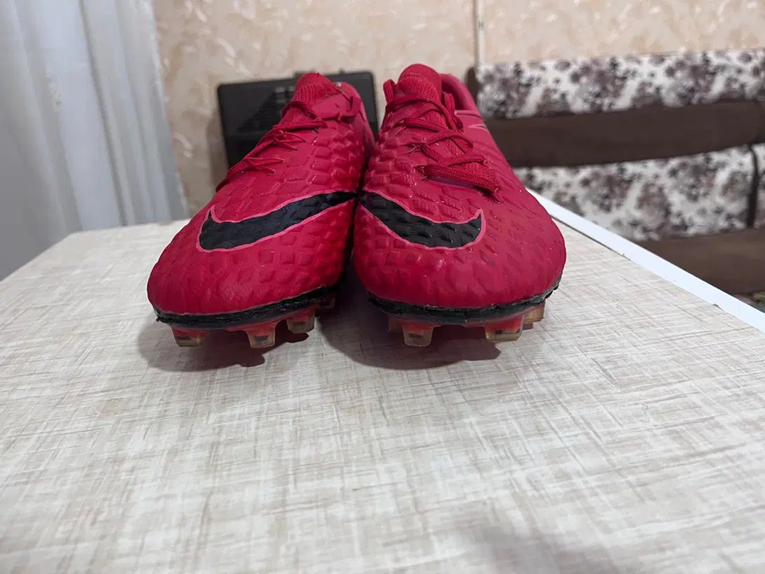 کفش فوتبال خارجی استوک شیشه و کف ژله ای|کیف، کفش، کمربند|آبادان, |دیوار