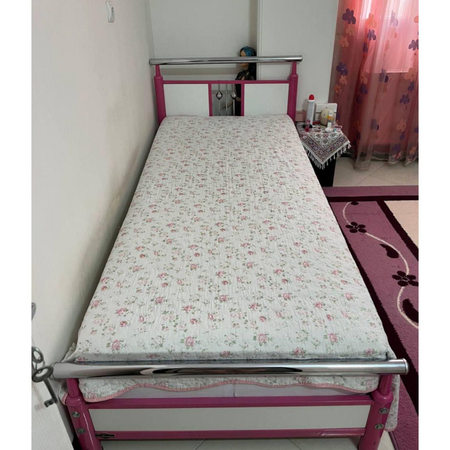 تخت فرفوژه و چوب به همراه کشوی جادار|تخت و سرویس خواب|تهران, فلاح|دیوار