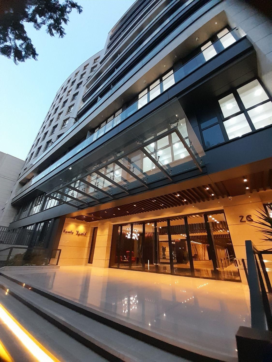 برج باغ باشکوه و خاص، فول مشاعات ۲۱۵ متر|فروش آپارتمان|تهران, پونک|دیوار