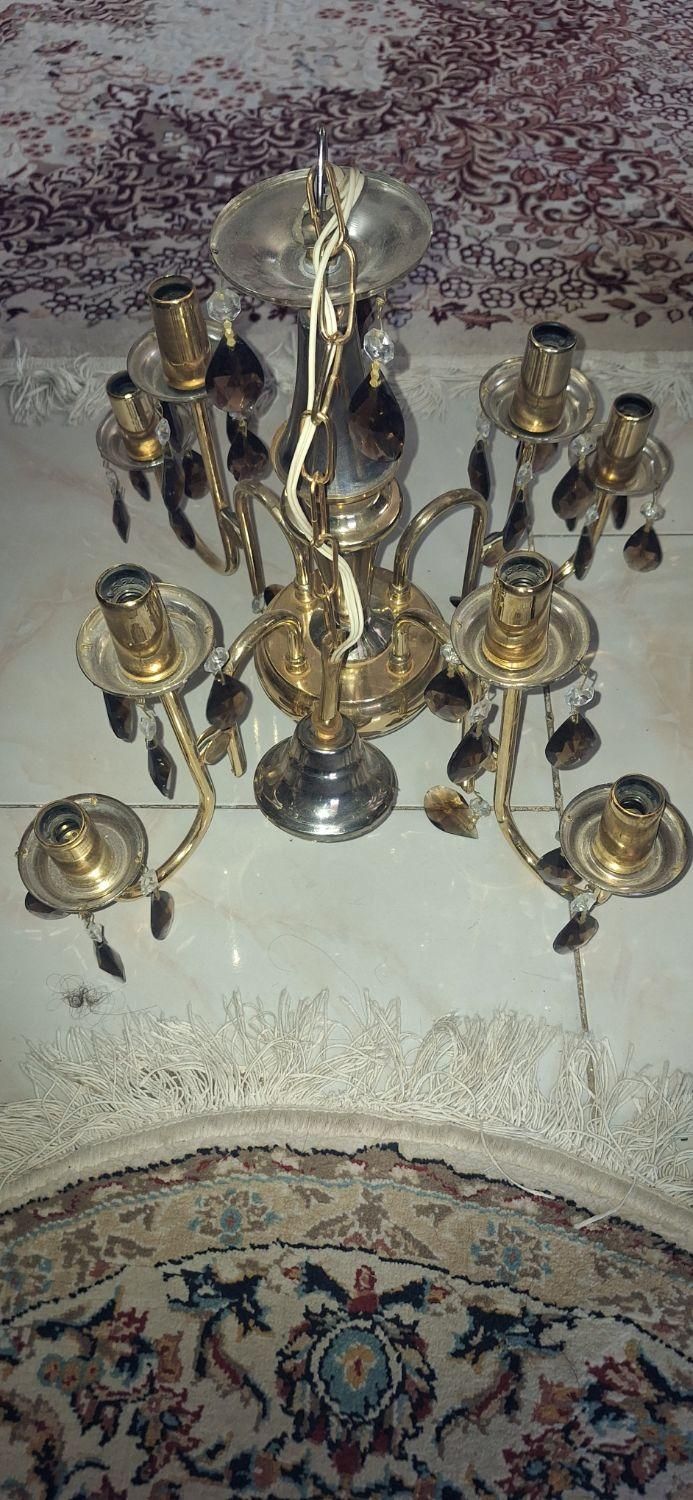 ۸ شاخه رنگ ثابت  ۲  میلیون|لوستر و چراغ آویز|اصفهان, بهارستان|دیوار