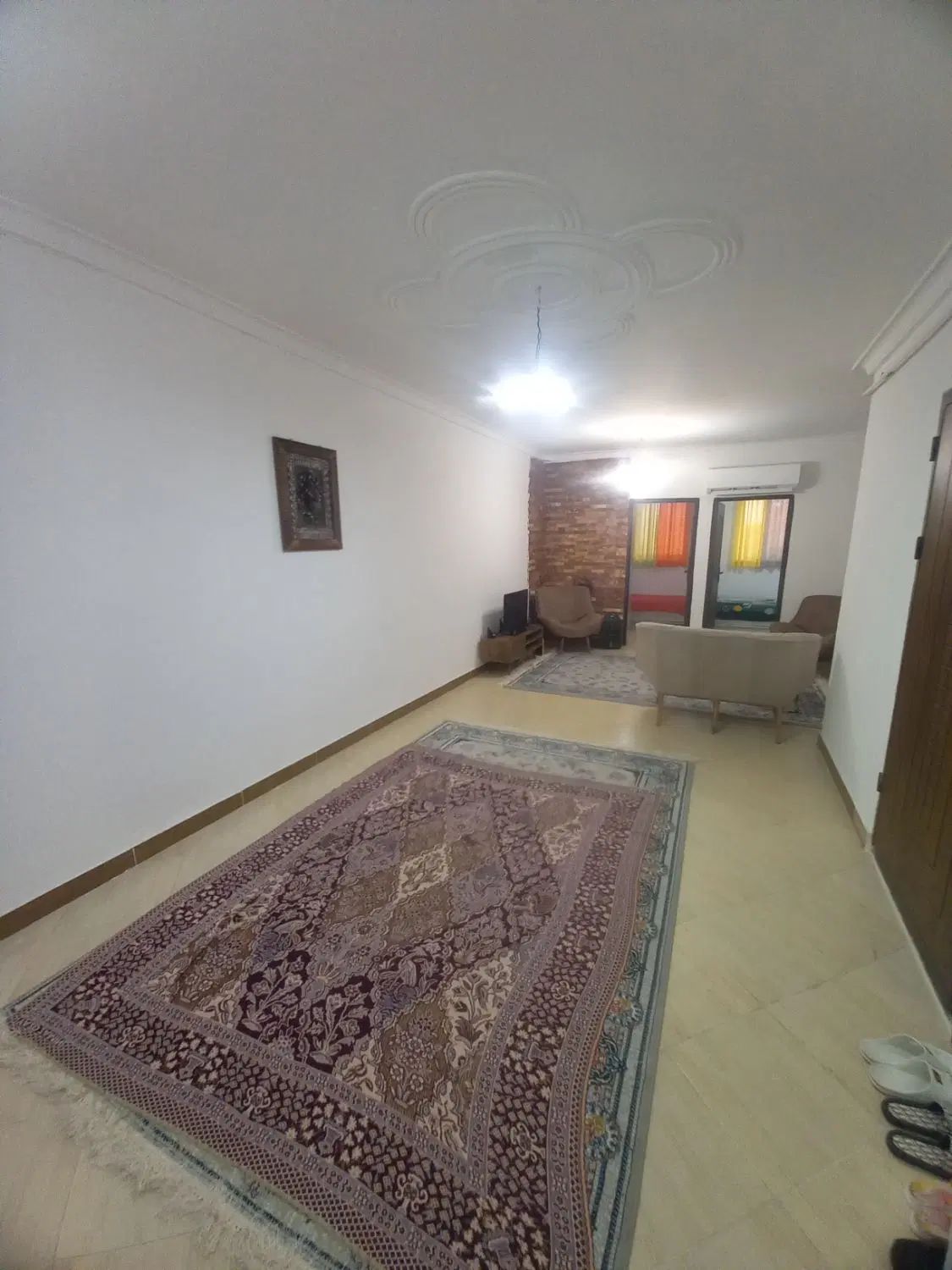 طبقه بالا ۹۰ متری دو خواب  خیابان ایران حمیدیان|فروش آپارتمان|رشت, انصاری|دیوار