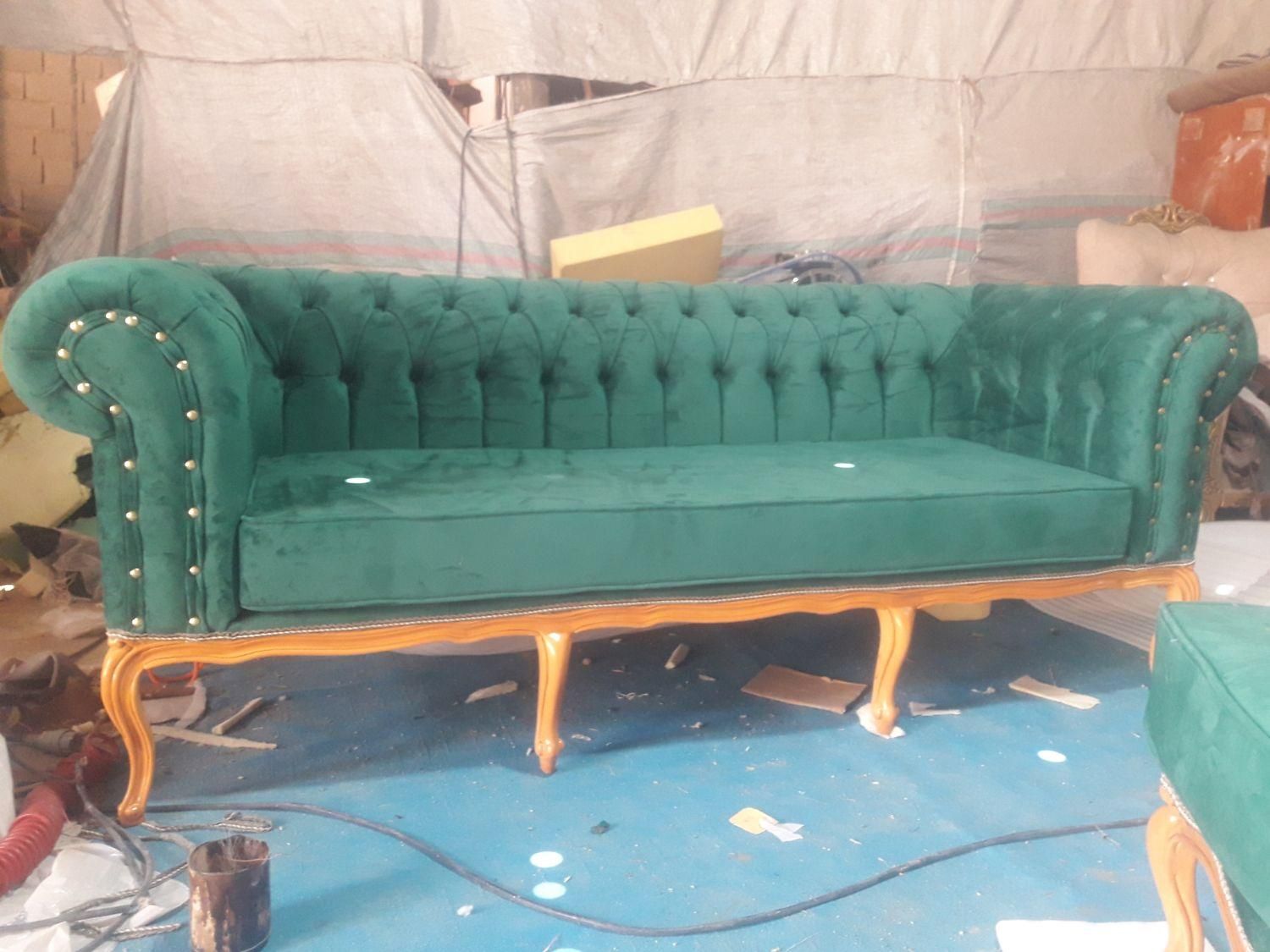 تعمیرات و شکستگی مبل میز در منزل شما|مبلمان خانگی و میز عسلی|صباشهر, |دیوار