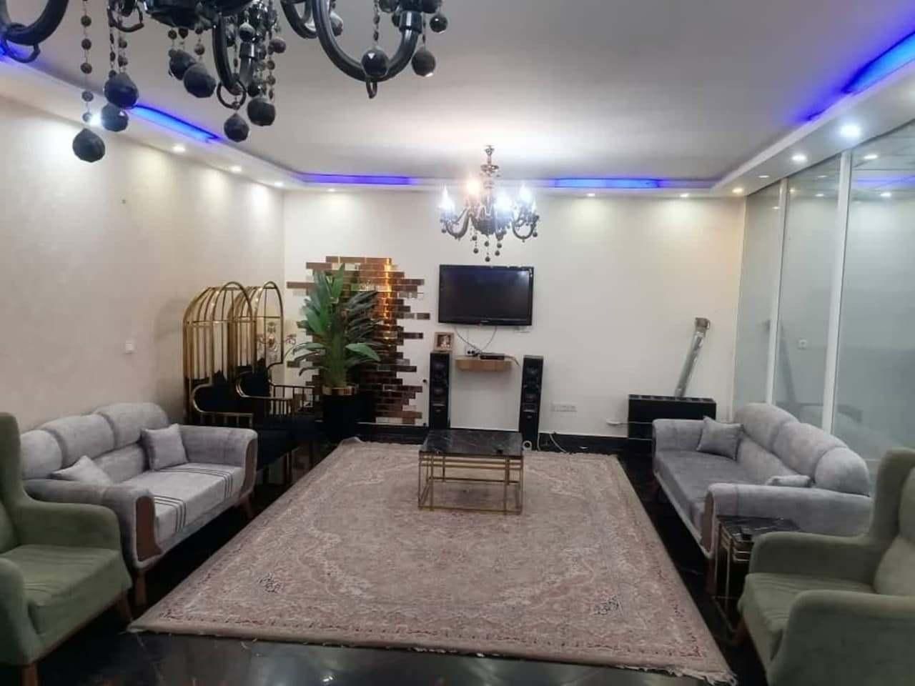 اجاره ویلا استخر دار کردان|اجارهٔ کوتاه‌مدت ویلا و باغ|کرج, گلستان|دیوار