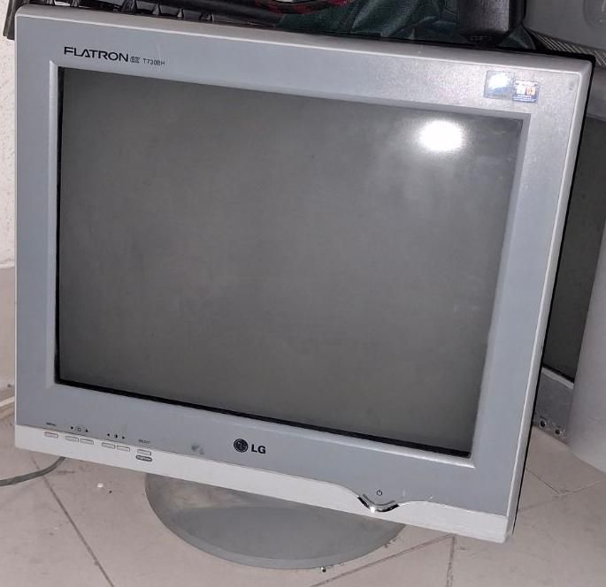 مانیتور کامپیوتر ۱۶-۱۷-۱۹-۲۲ اینچ  Monitor LED LCD|قطعات و لوازم جانبی رایانه|اصفهان, درب کوشک|دیوار