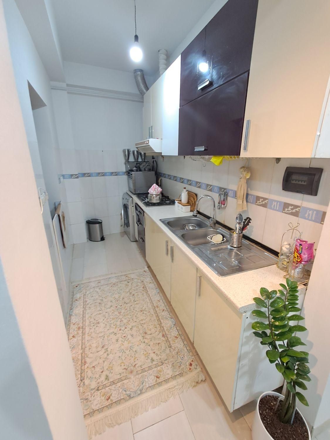 فروش آپارتمان طبقه اول مستقل با پارگینک در یاسر|فروش آپارتمان|لاهیجان, طالقانی|دیوار