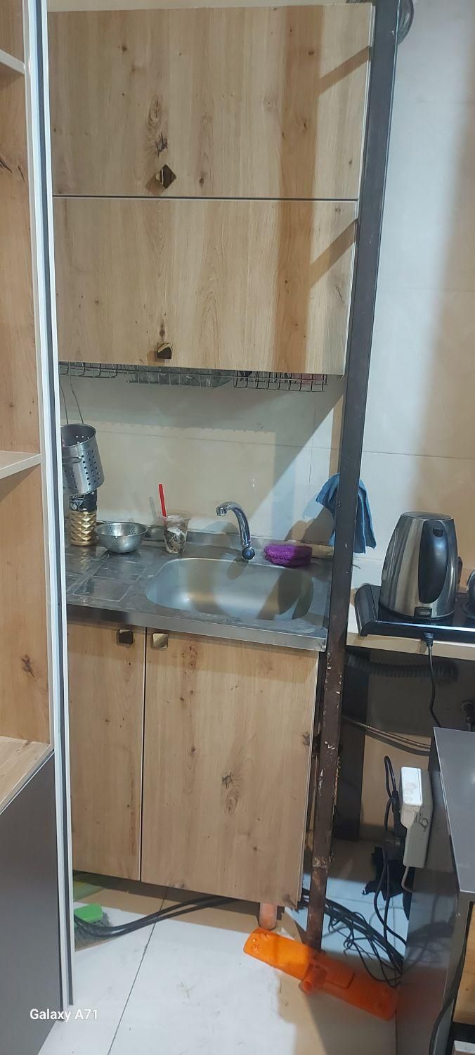 میز مدیریت  صندلی و کتابخانه|مبلمان اداری|محمدشهر, محمدشهر|دیوار