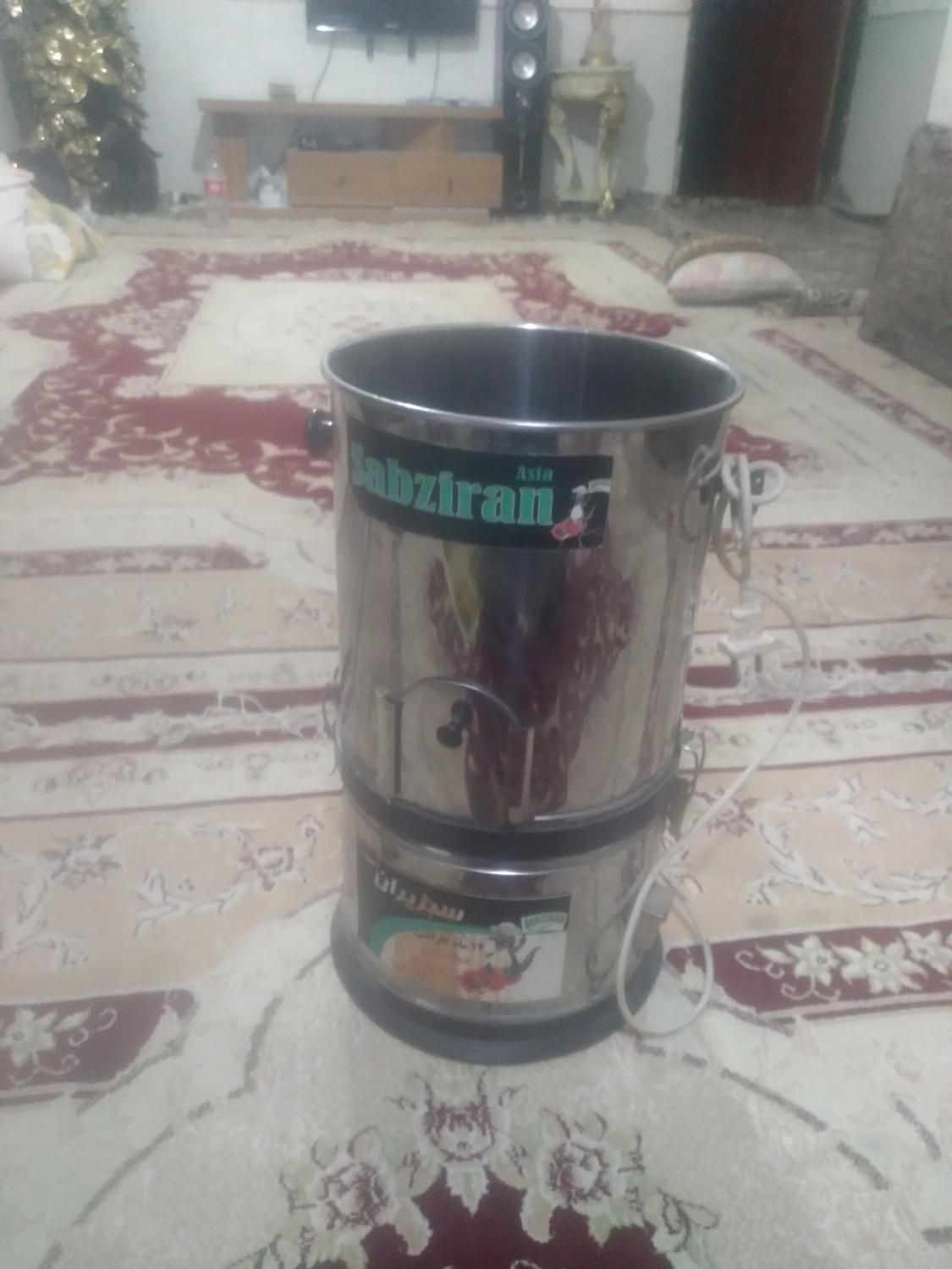 یک دستگاه سبزی خردکن سبزایران اسیادرحدن|خردکن، آسیاب، غذاساز|نیشابور, مازول|دیوار