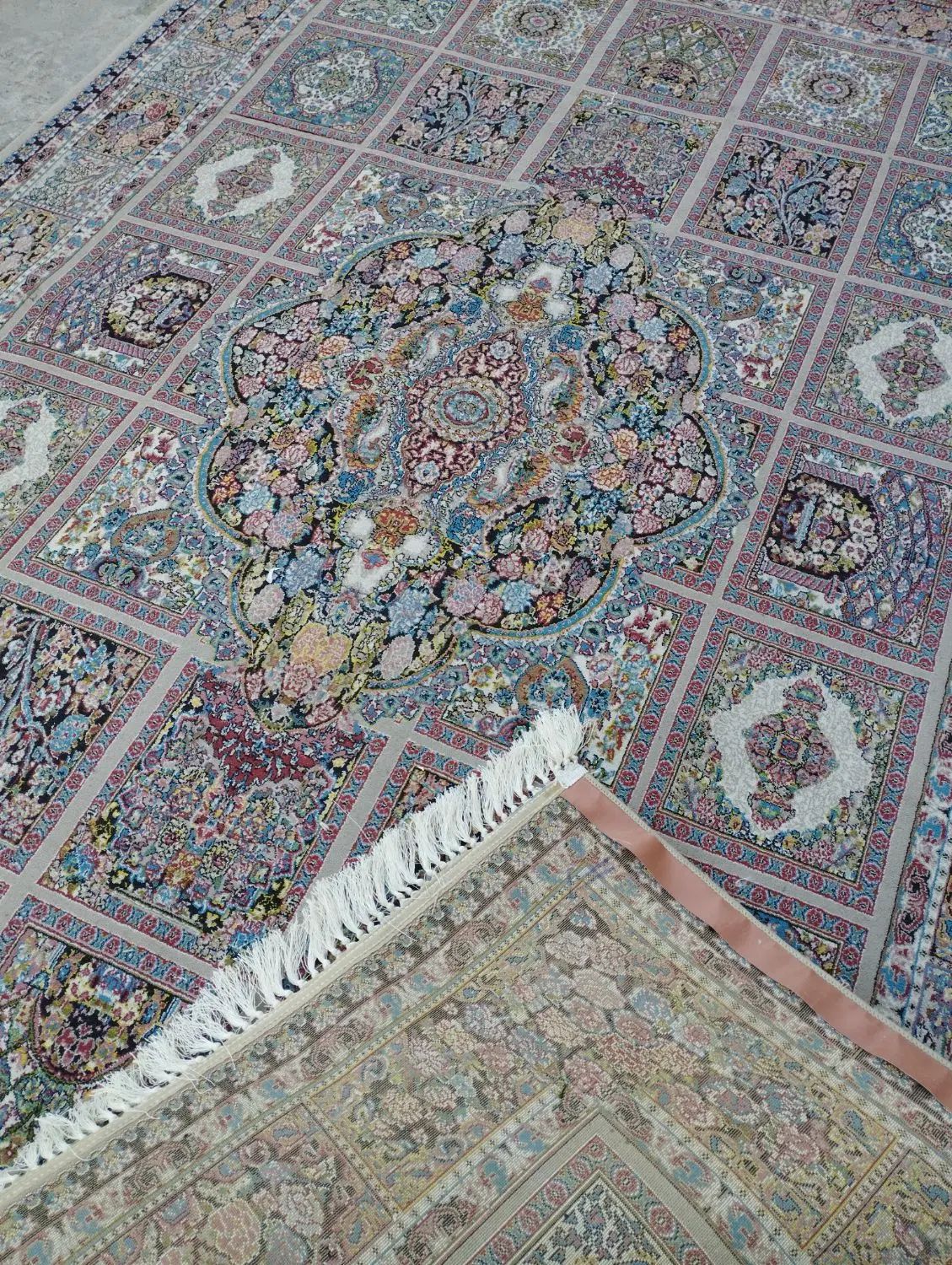 یک جفت فرش۶متری سالم خوشرنگ طرح خشتی فرش مشهد|فرش|مشهد, گاز|دیوار