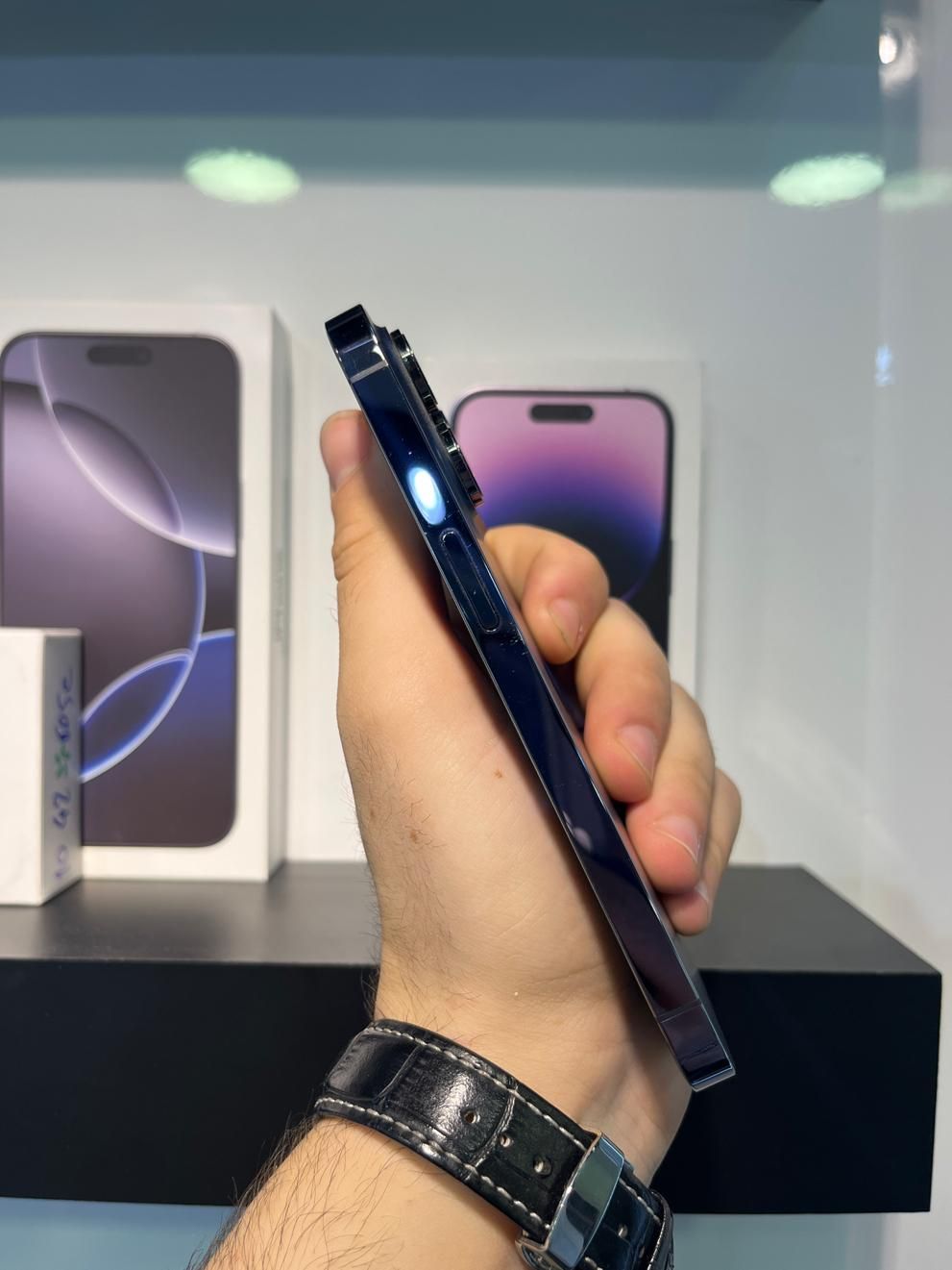 iPhone14pro/رجیسترشده/پک اصلی/ZA|موبایل|رشت, لاکانی|دیوار