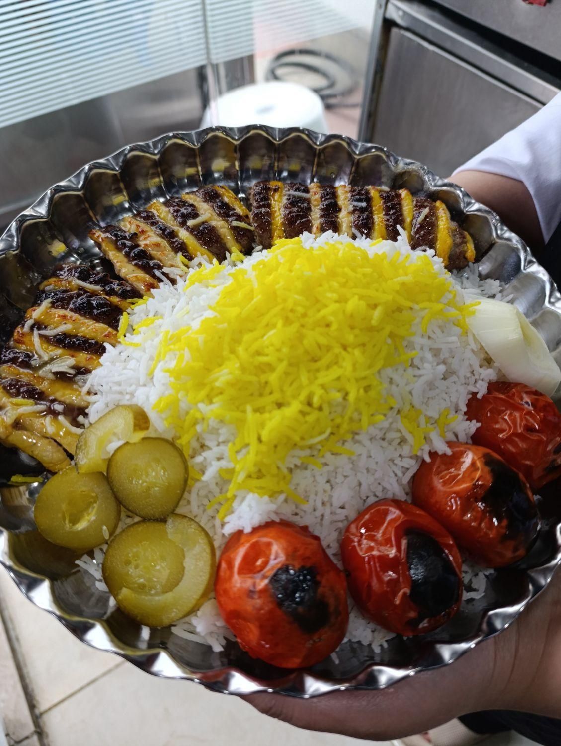 تهیه غذای برادران|خدمات پذیرایی، مراسم|سنندج, |دیوار