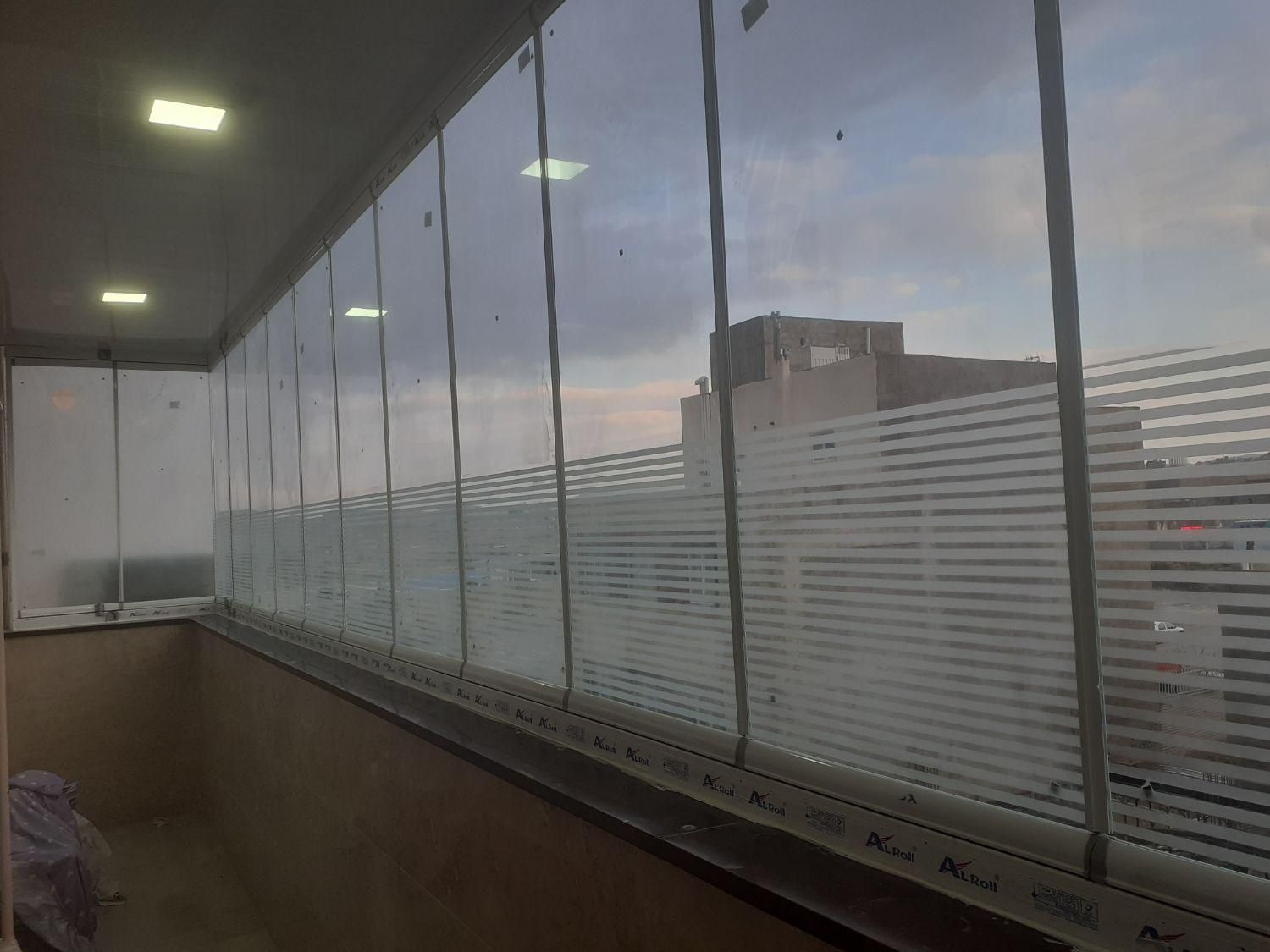 تولیدونصب بالکن شیشه ای|خدمات پیشه و مهارت|تبریز, |دیوار