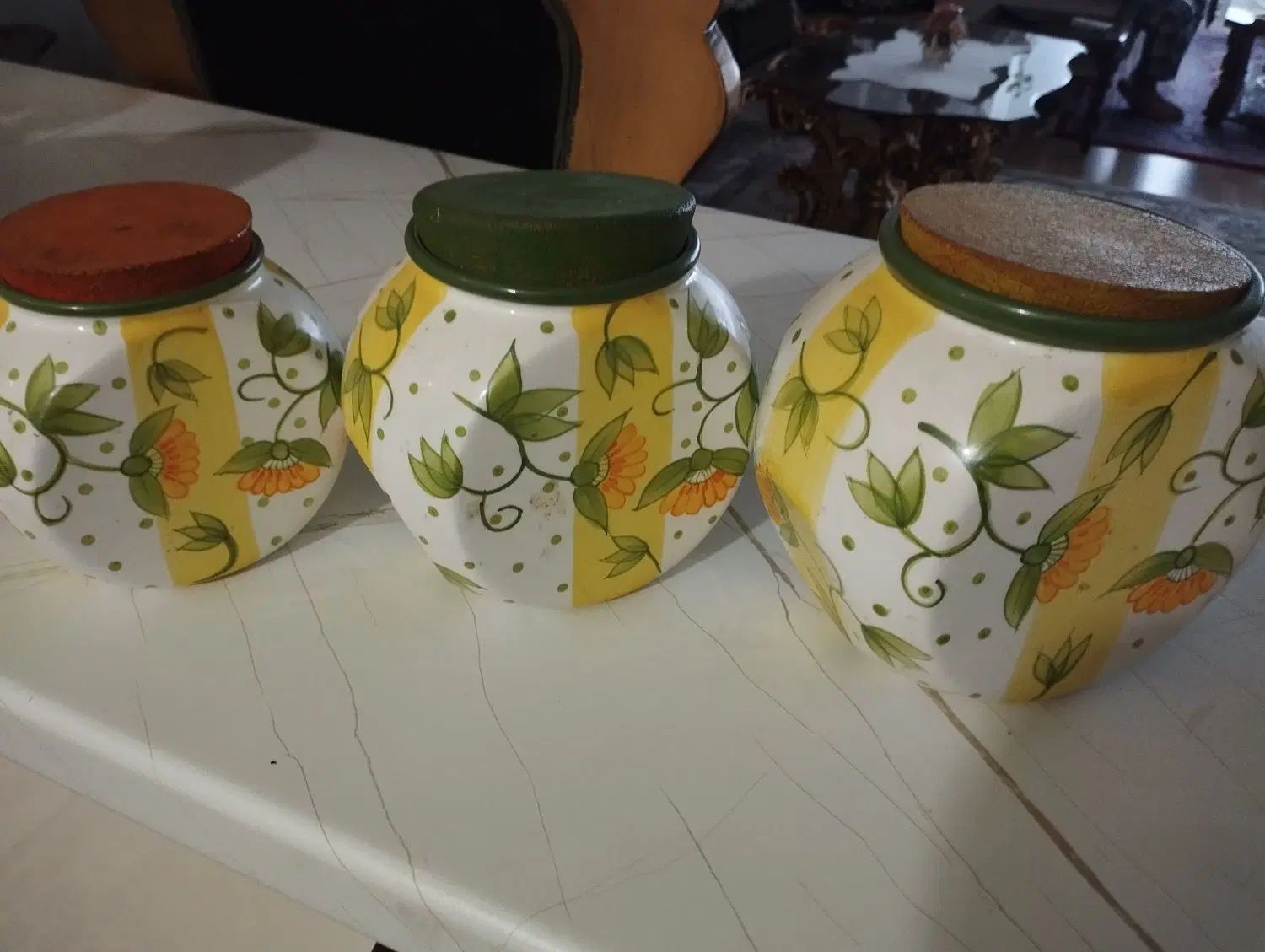 دو سری پا سماوری شیک|ظروف نگهدارنده، پلاستیکی، یک‌بارمصرف|کرج, دهقان ویلا|دیوار