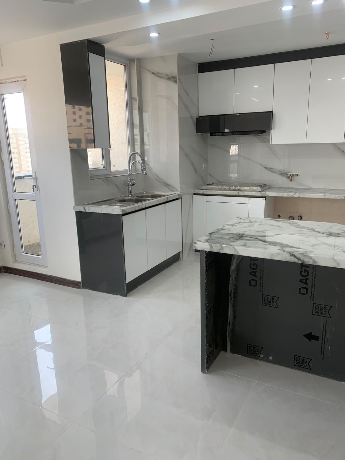 اجاره واحد ۱۲۰ متری کلید نخورده کوهک