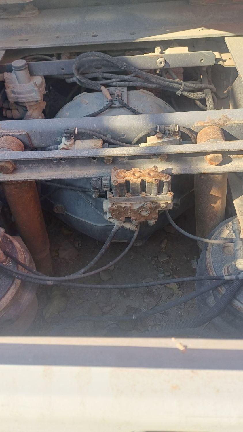 دیفرانسیل کامیون کشنده ولویی|قطعات یدکی و لوازم جانبی|تهران, افسریه شمالی|دیوار