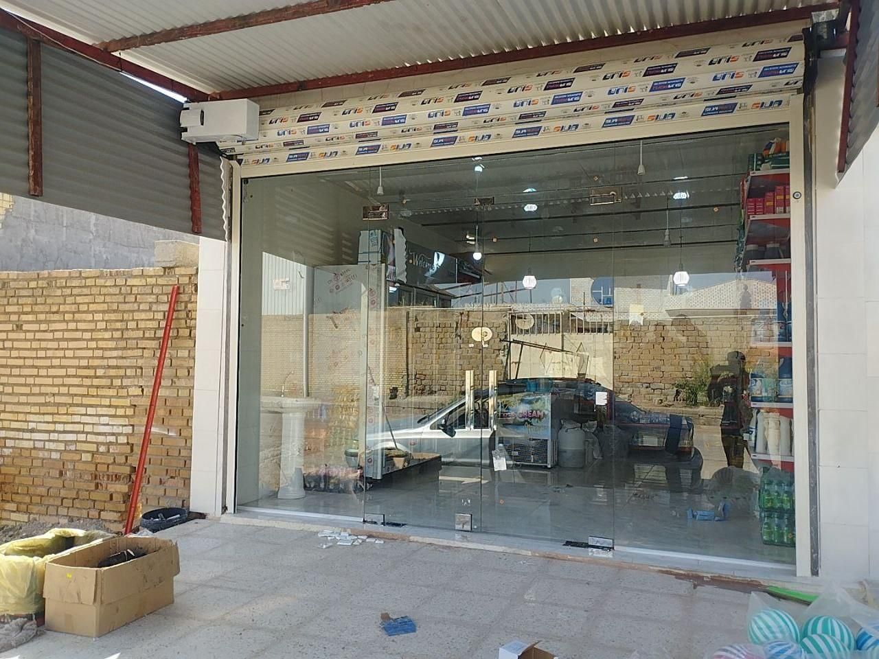 نصب تخصصی شیشه سکوریت و کرکره برقی|خدمات پیشه و مهارت|دزفول, |دیوار