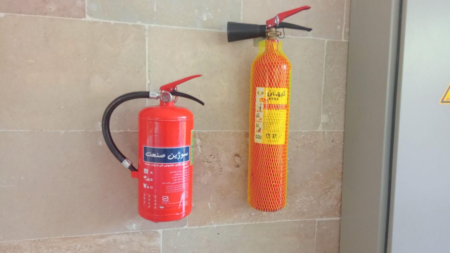 نصب اعلام حریق /خدمات آتشنشانی ساختمان|مصالح و تجهیزات ساختمان|رشت, حسین آباد|دیوار